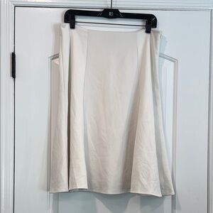 ⚫️ Worthington Off White Skater Skirt Size Medium